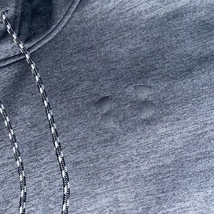 Under Armor Hoodie (Men’s Medium)